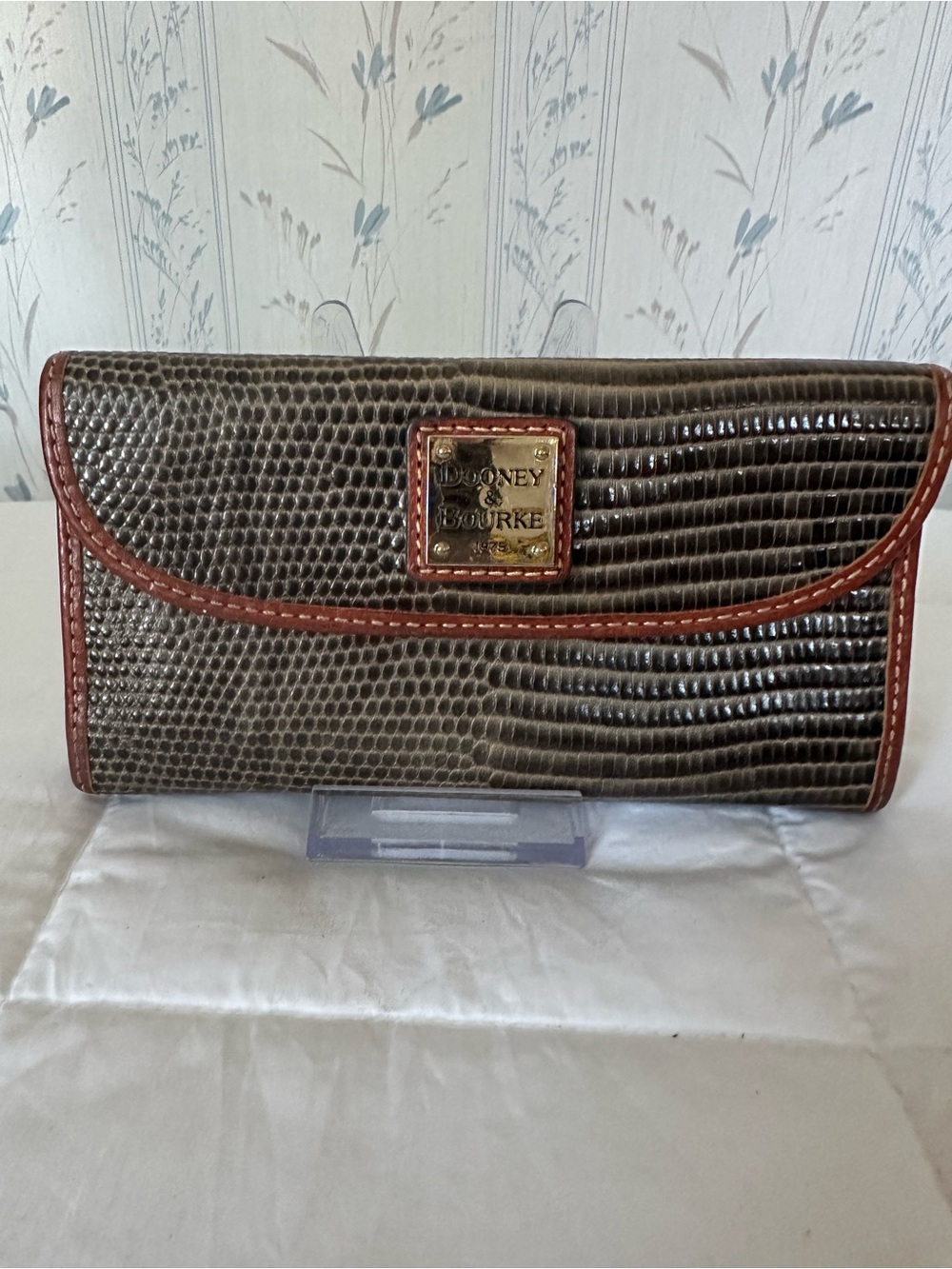Dooney & Bourke Lizard-Embossed Leather Wallet